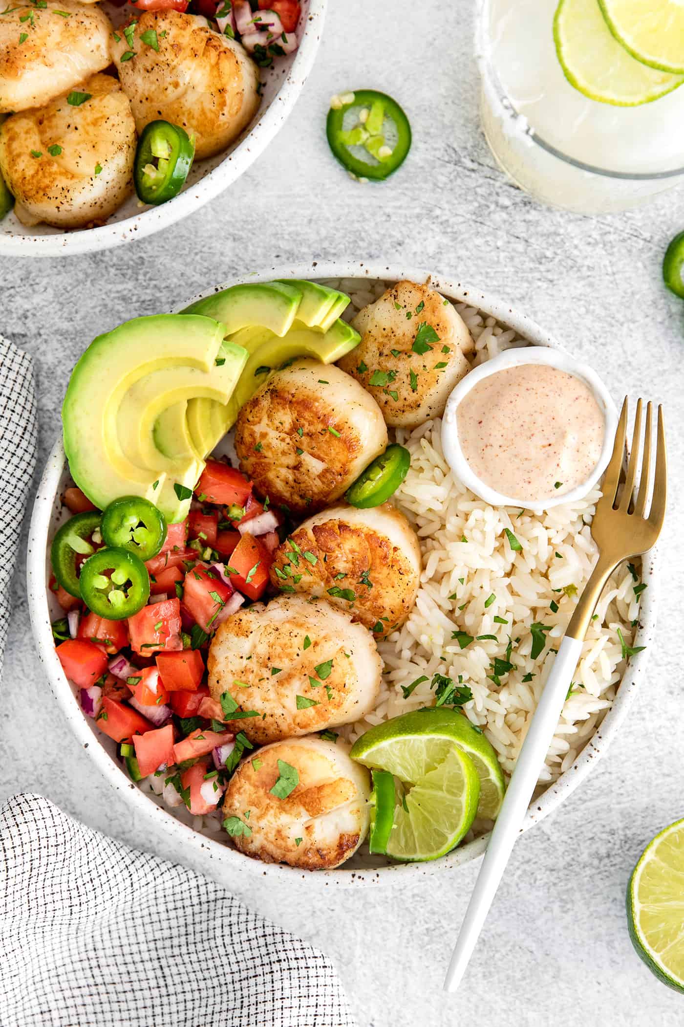 Easy TexMex Scallop Rice Bowls l A Farmgirl's Dabbles