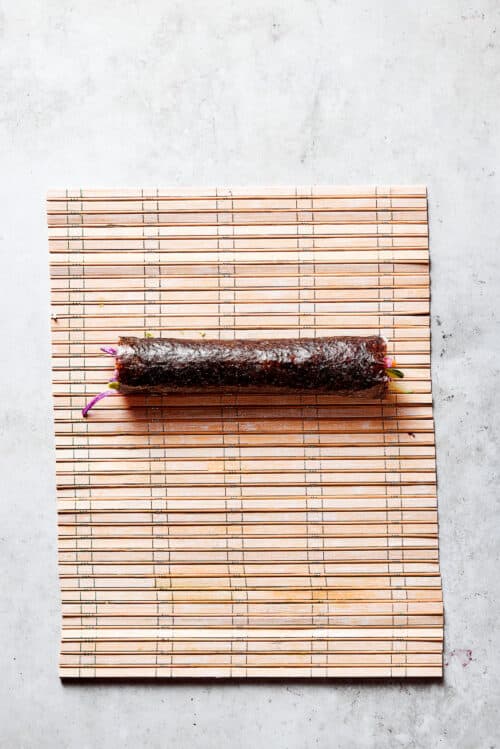Easy Vegan Sushi Rolls l A Farmgirl's Dabbles