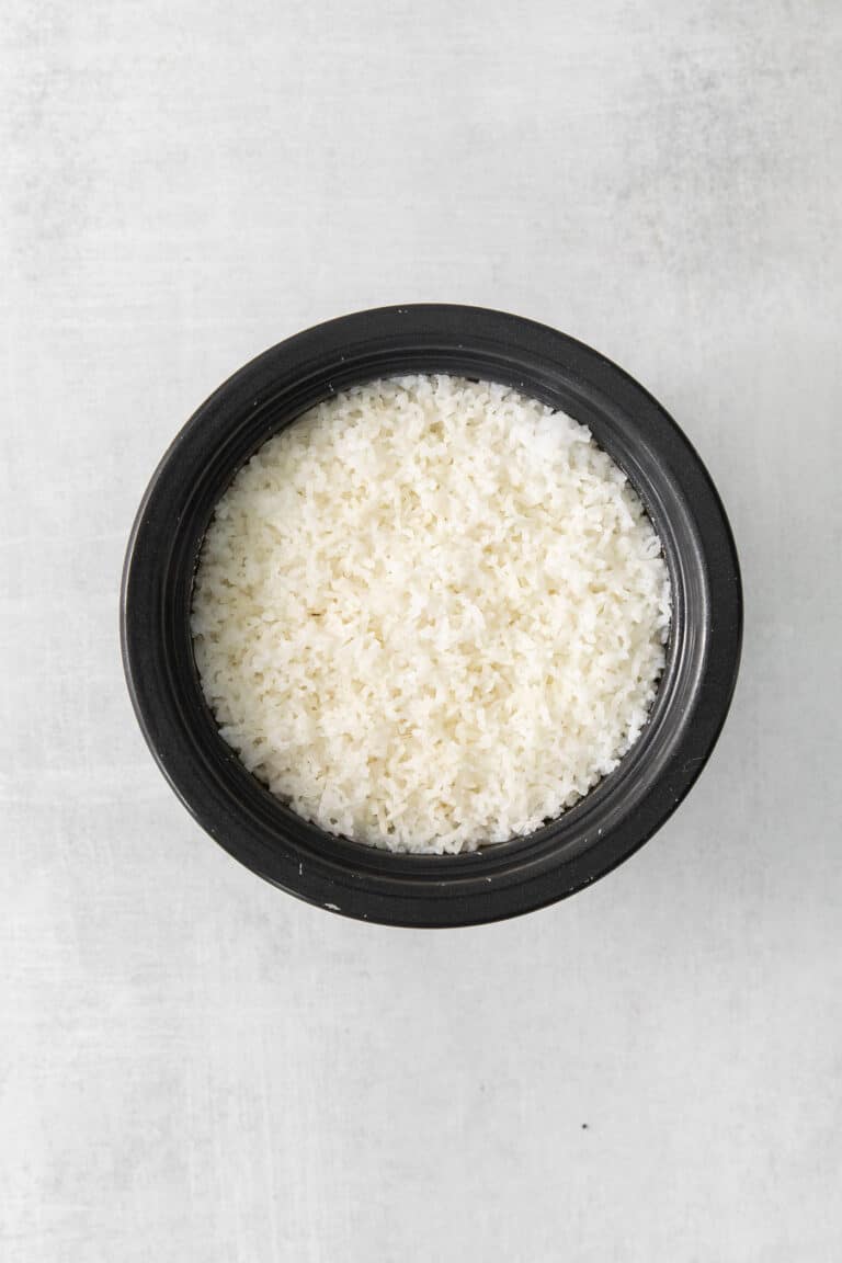 Easy Cilantro Lime Rice l A Farmgirl's Dabbles