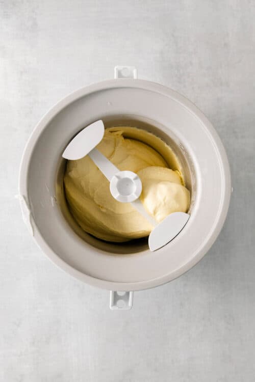 Crème Fraîche Strawberry Ice Cream | A Farmgirl's Dabbles