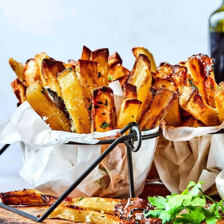 truffle fries in parchment paper baskets