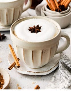 Pinterest image for how to make a dirty chai latte