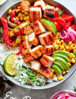 Pinterest image of chicken fajita bowl