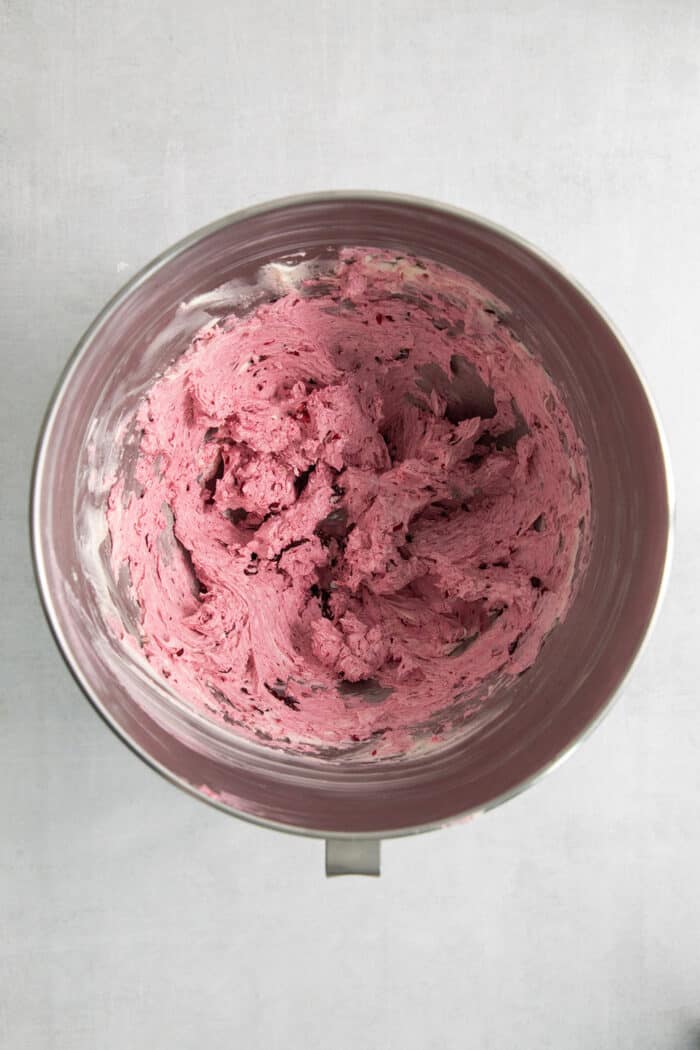 The combined blueberry butter in the bowl.